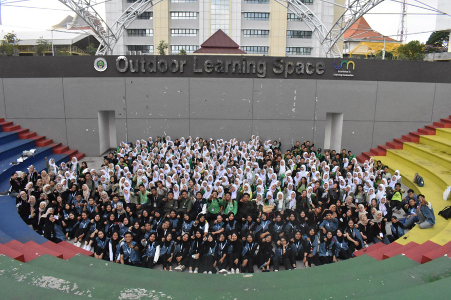 Genesis Program of Environmental Campus (GENUS) 2024: Pengenalan Laboratorium Biologi beserta Administrasi dan Tata Tertib dalam Laboratorium Biologi